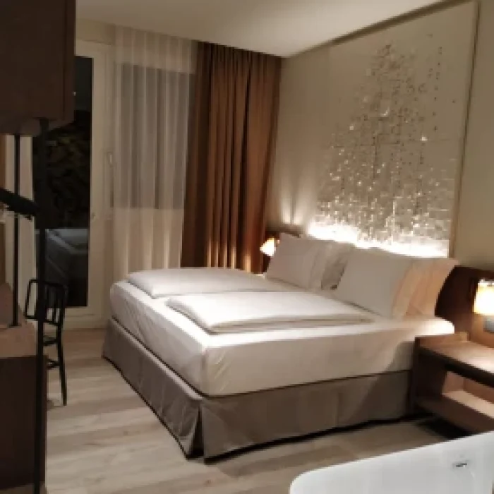 375025ca_814f_4da5_93d3_d6607dc576b2_1_1x